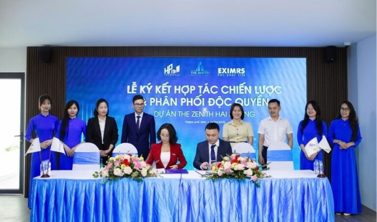 Đại diện Chủ đầu tư và Đơn vị Phân phối độc quyền EximRS thực hiện nghi thức ký kết hợp tác dự án The Zenith Hải Phòng
